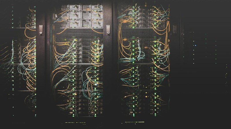 Edge CDN servers datacenter